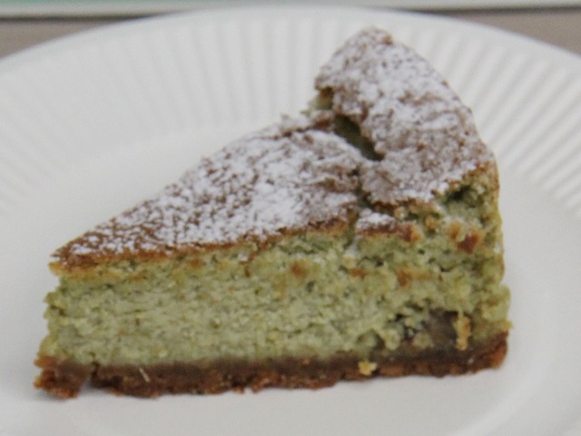 よもぎのチーズケーキ