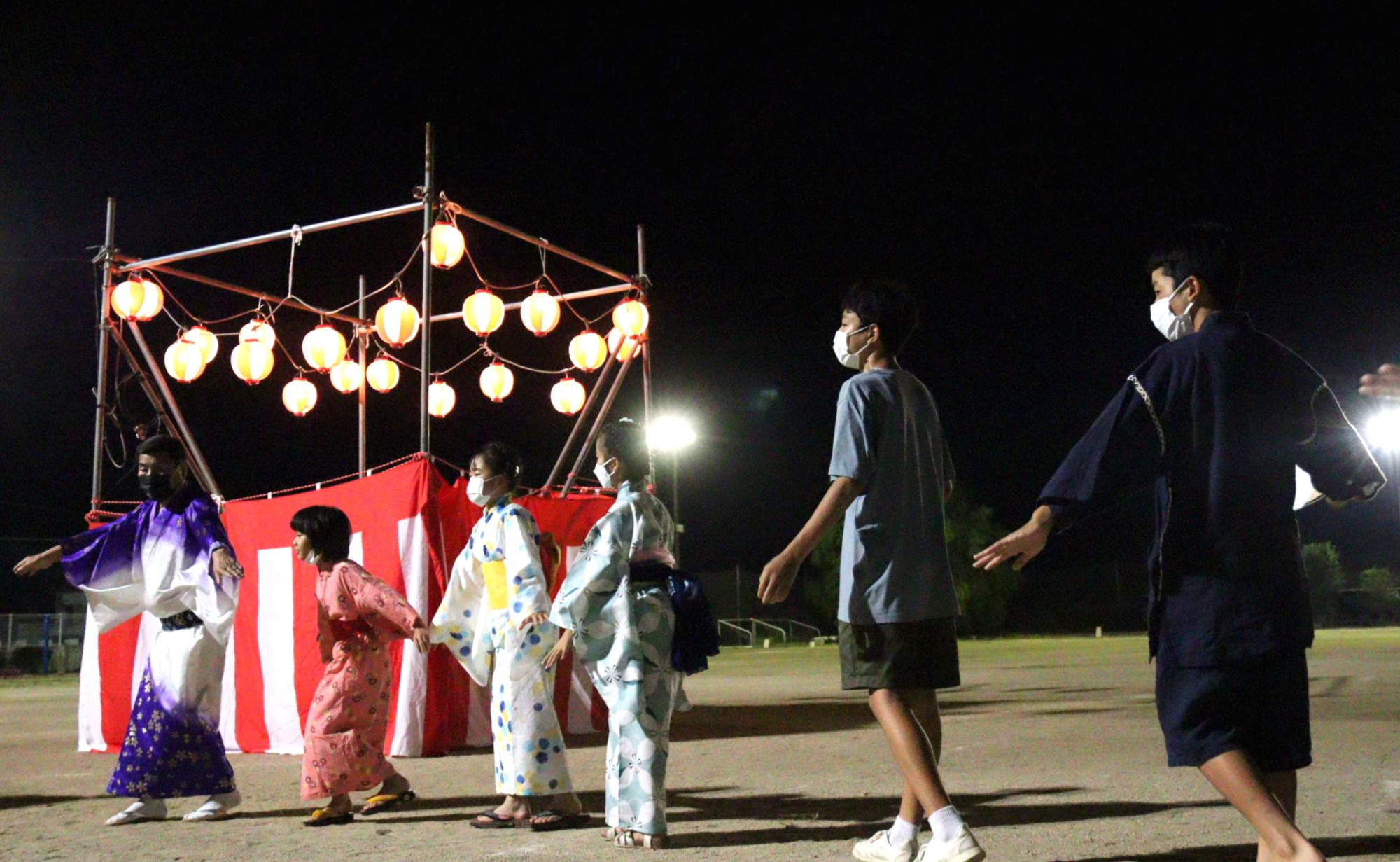 麻盆踊り大会