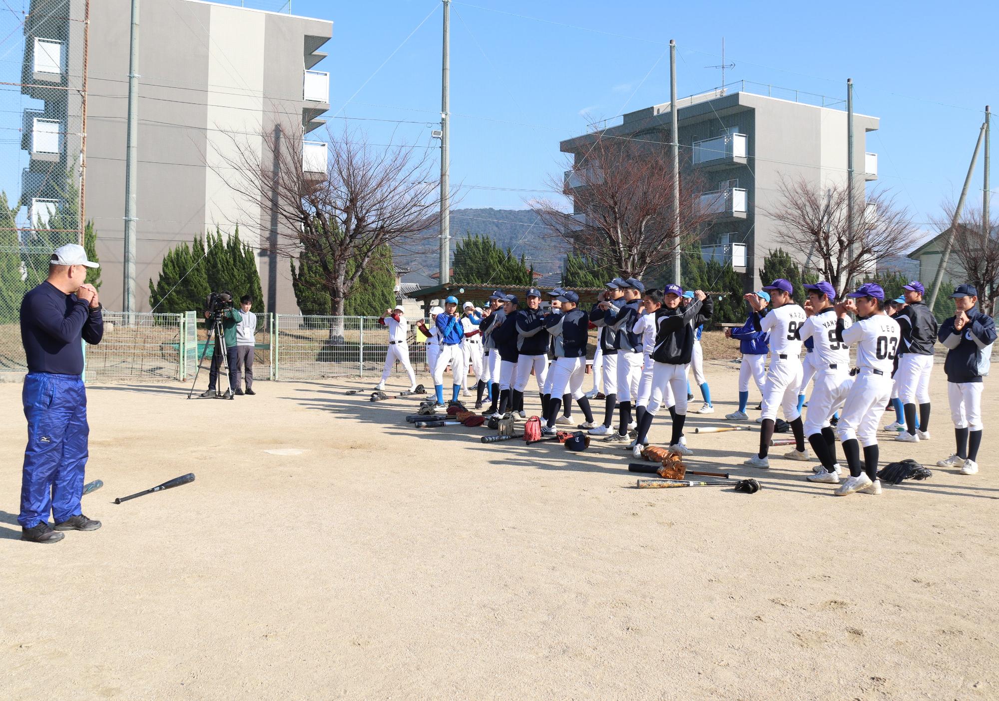 市内中学校の野球部が合同練習