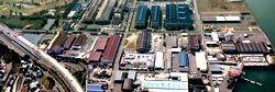 工場地帯を上空から撮影した写真
