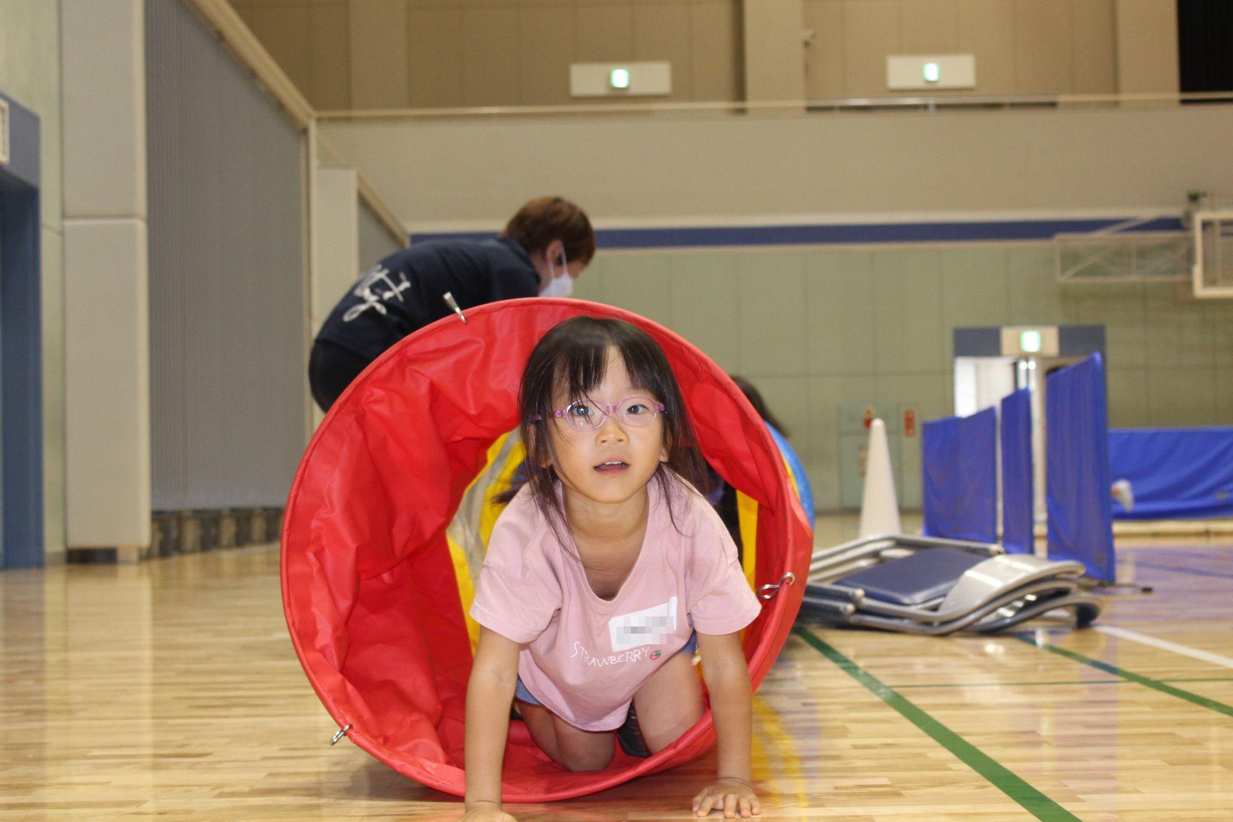 トンネル