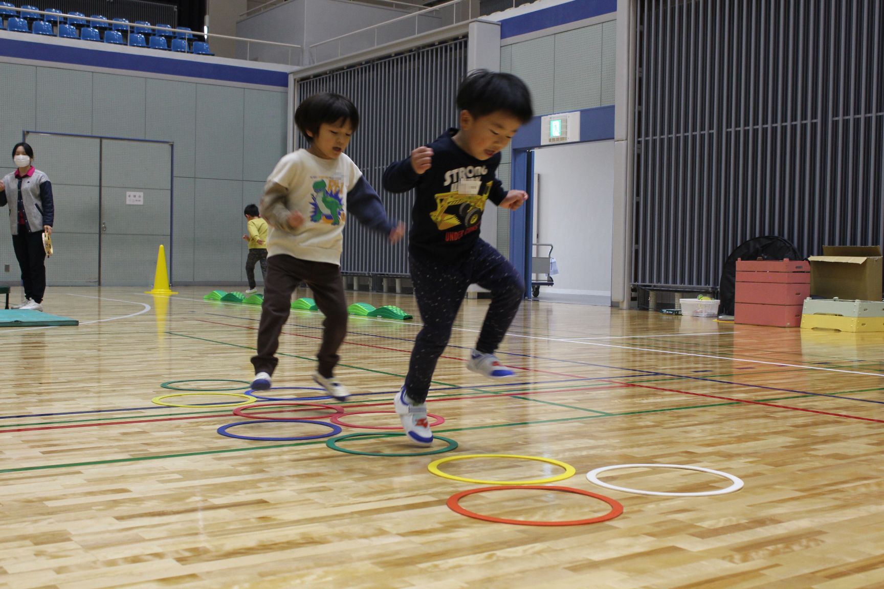 サーキット遊び ケンパ