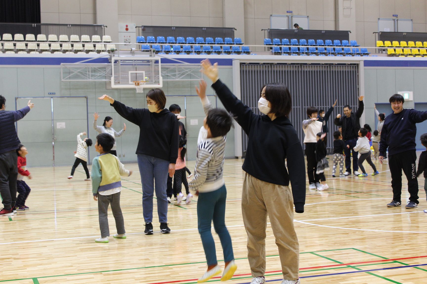 親子運動遊び中