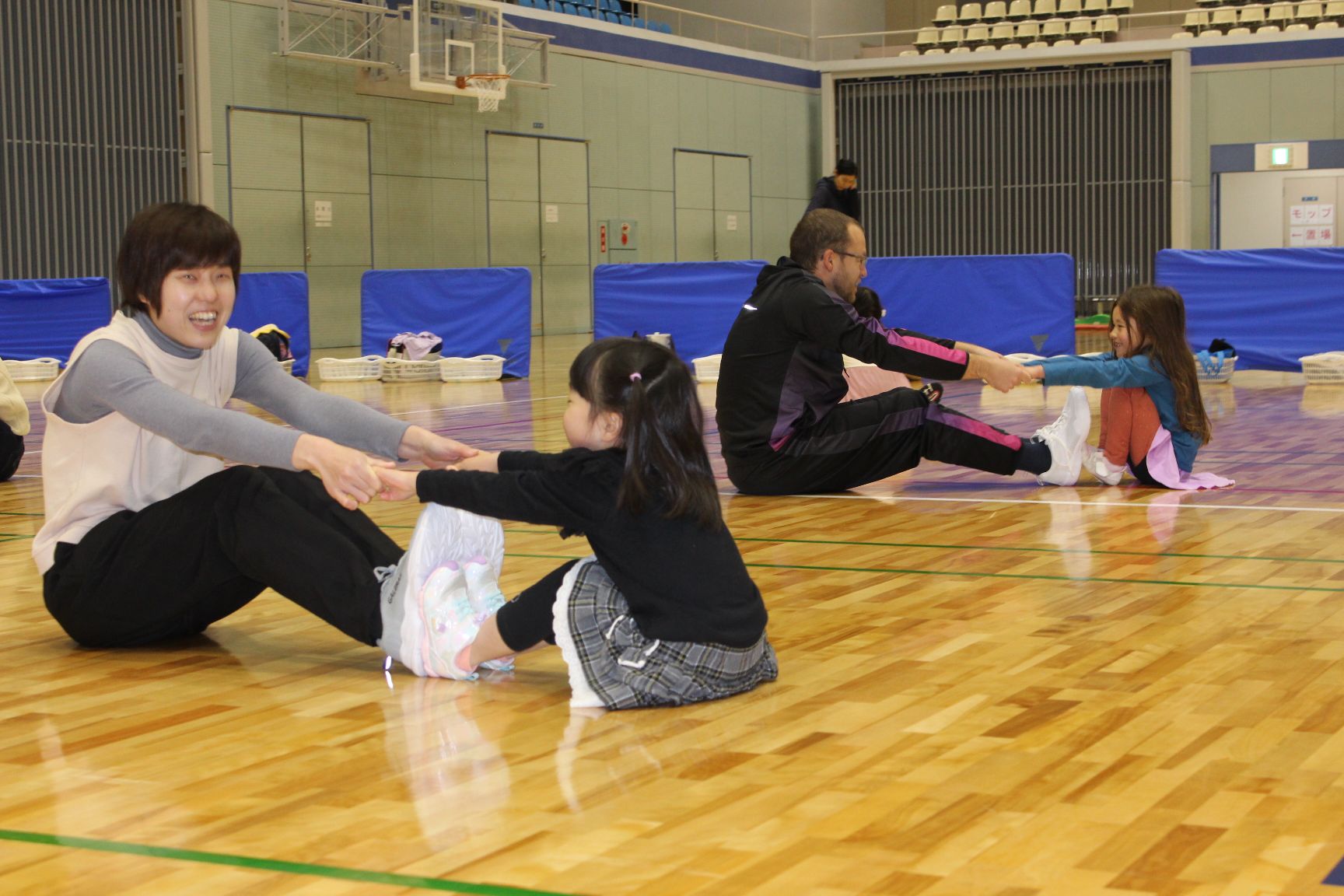 親子運動遊び中