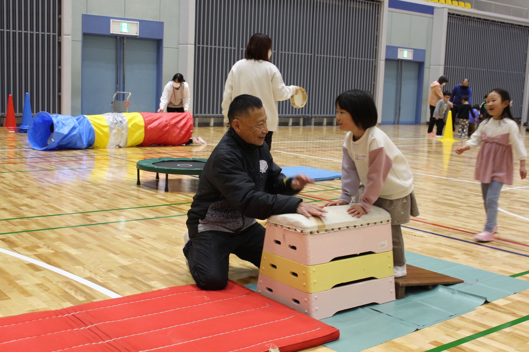 サーキット遊び 跳び箱