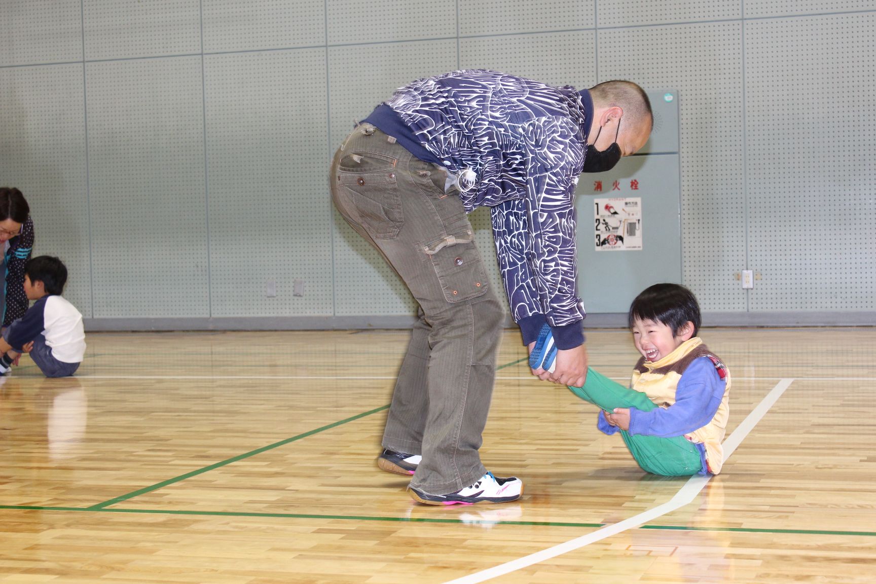 親子運動遊び中