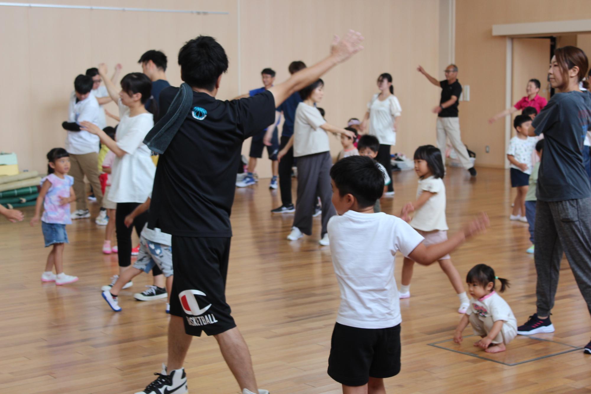 土佐弁ラジオ体操のようす6