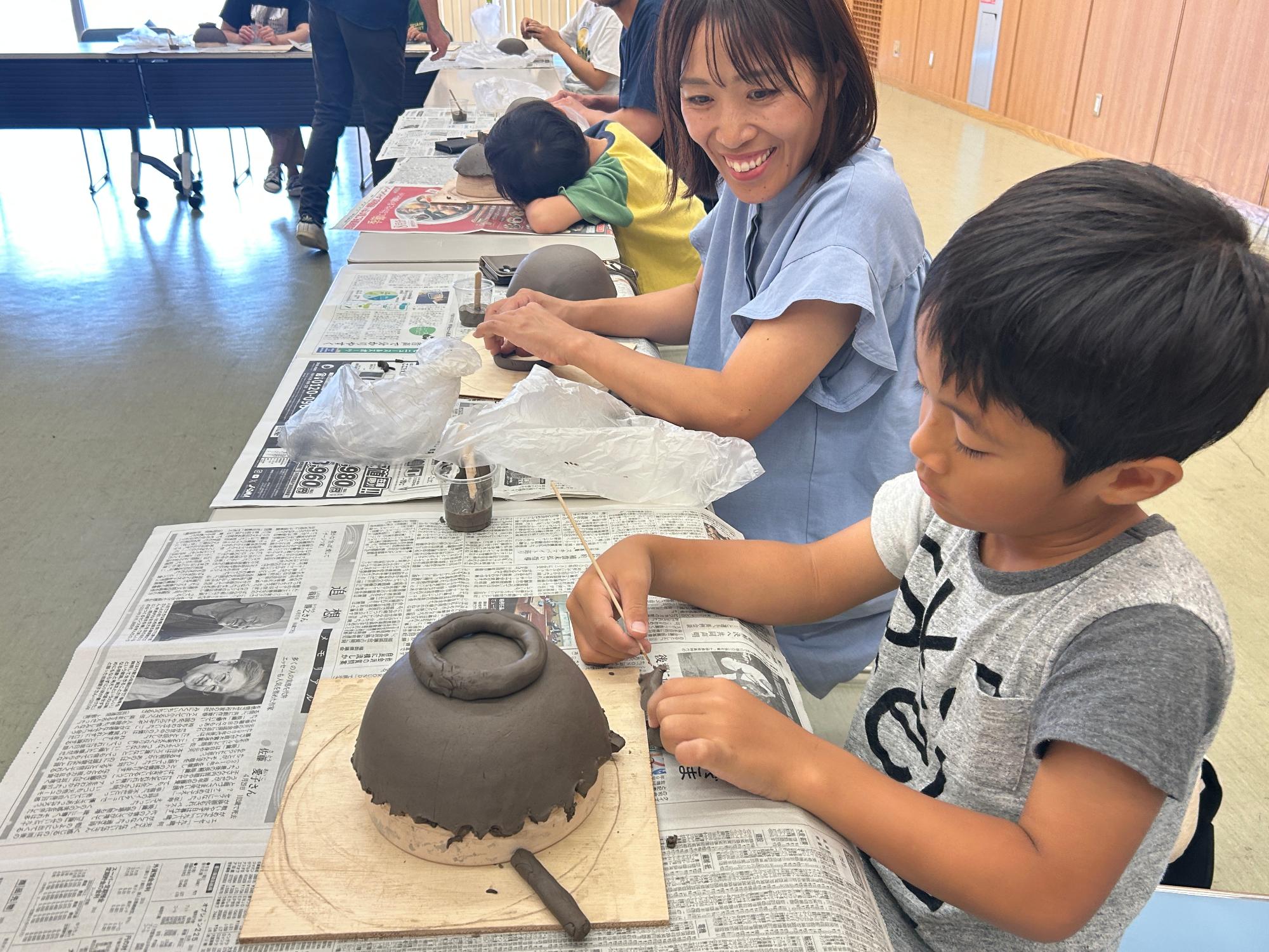 夏休み陶芸教室の様子