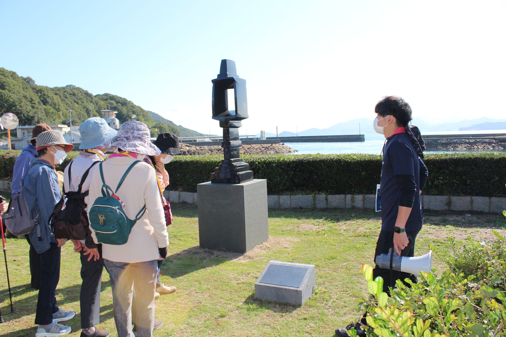 流氏の作品「サキモリ」の見学