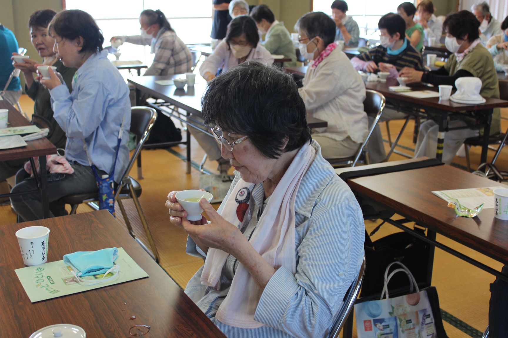 高瀬茶の試飲