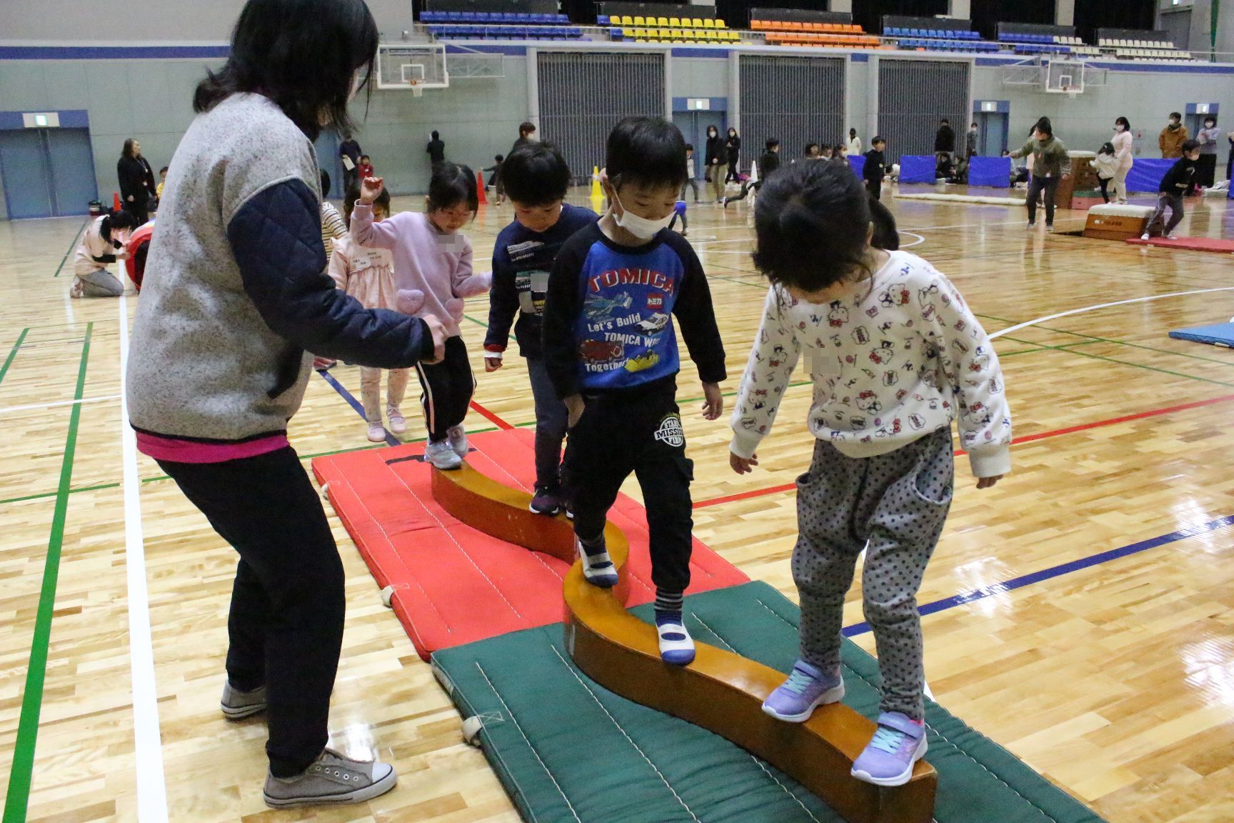 平均台わたり