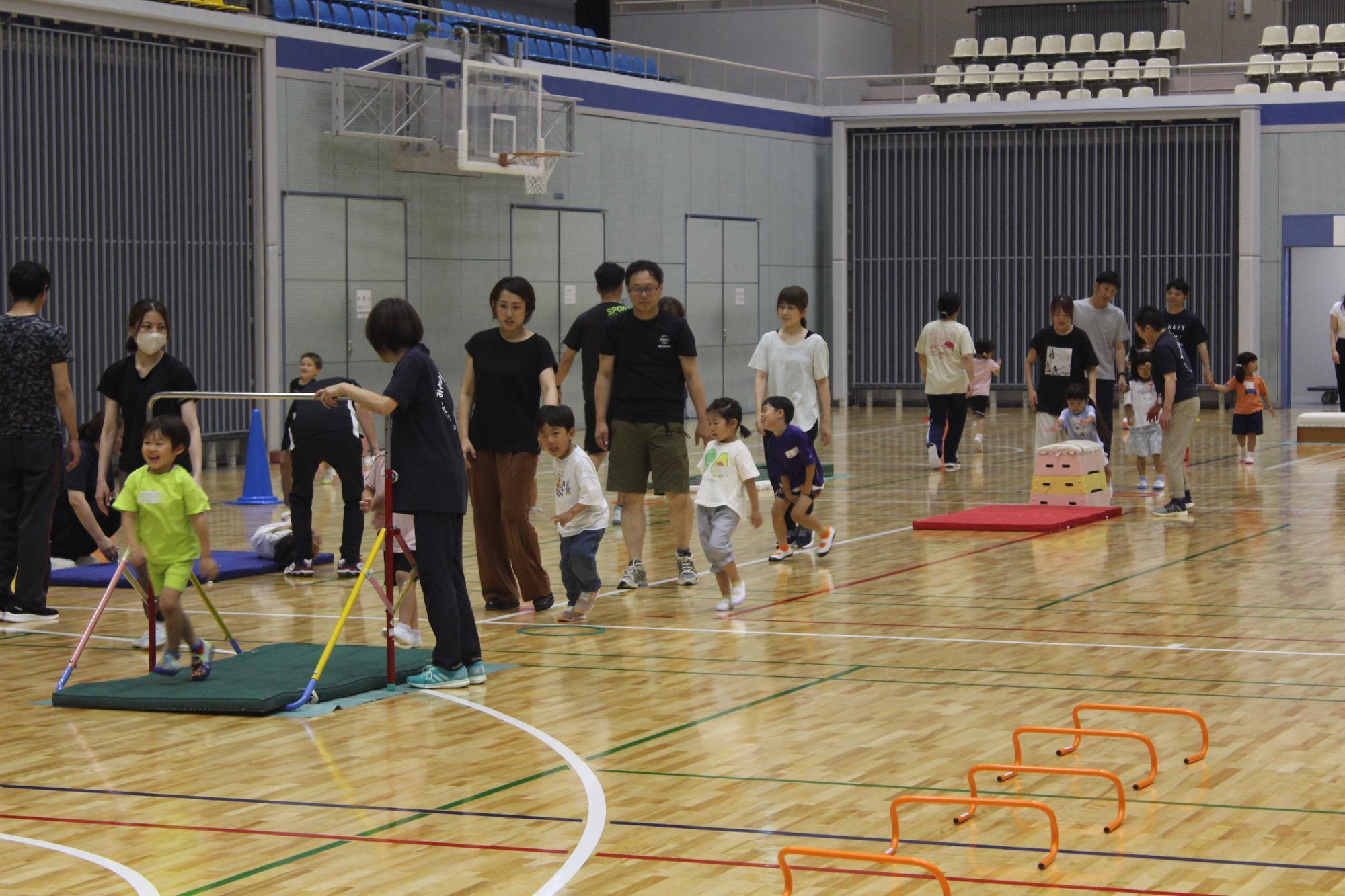 親子でサーキットを一周