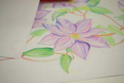 立体的に塗られた美しい紫色の花と緑の葉っぱの塗り絵