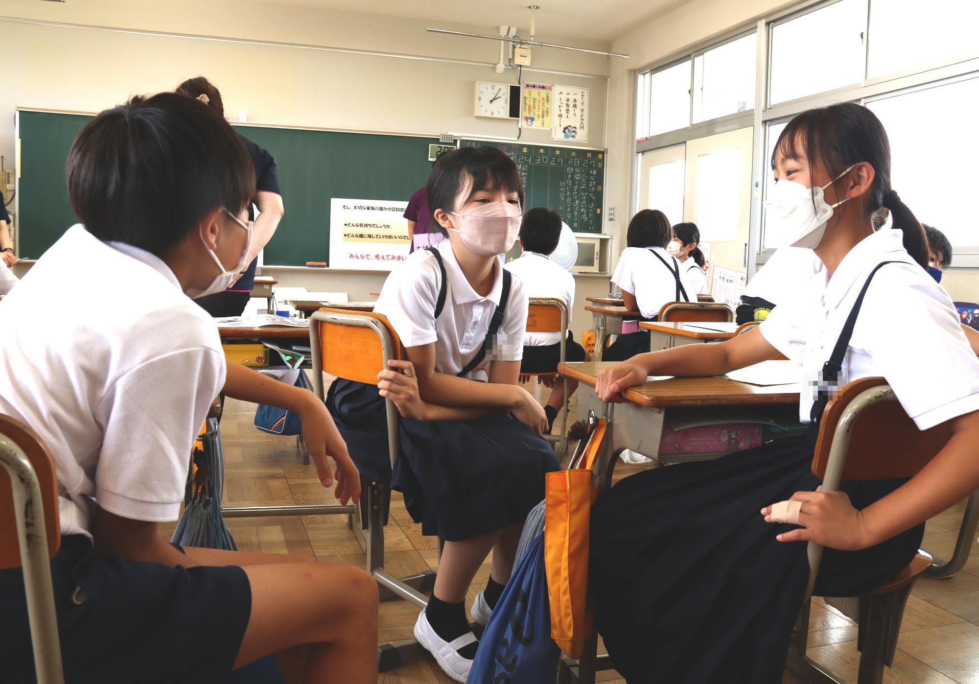 グループで話し合い（認知症）