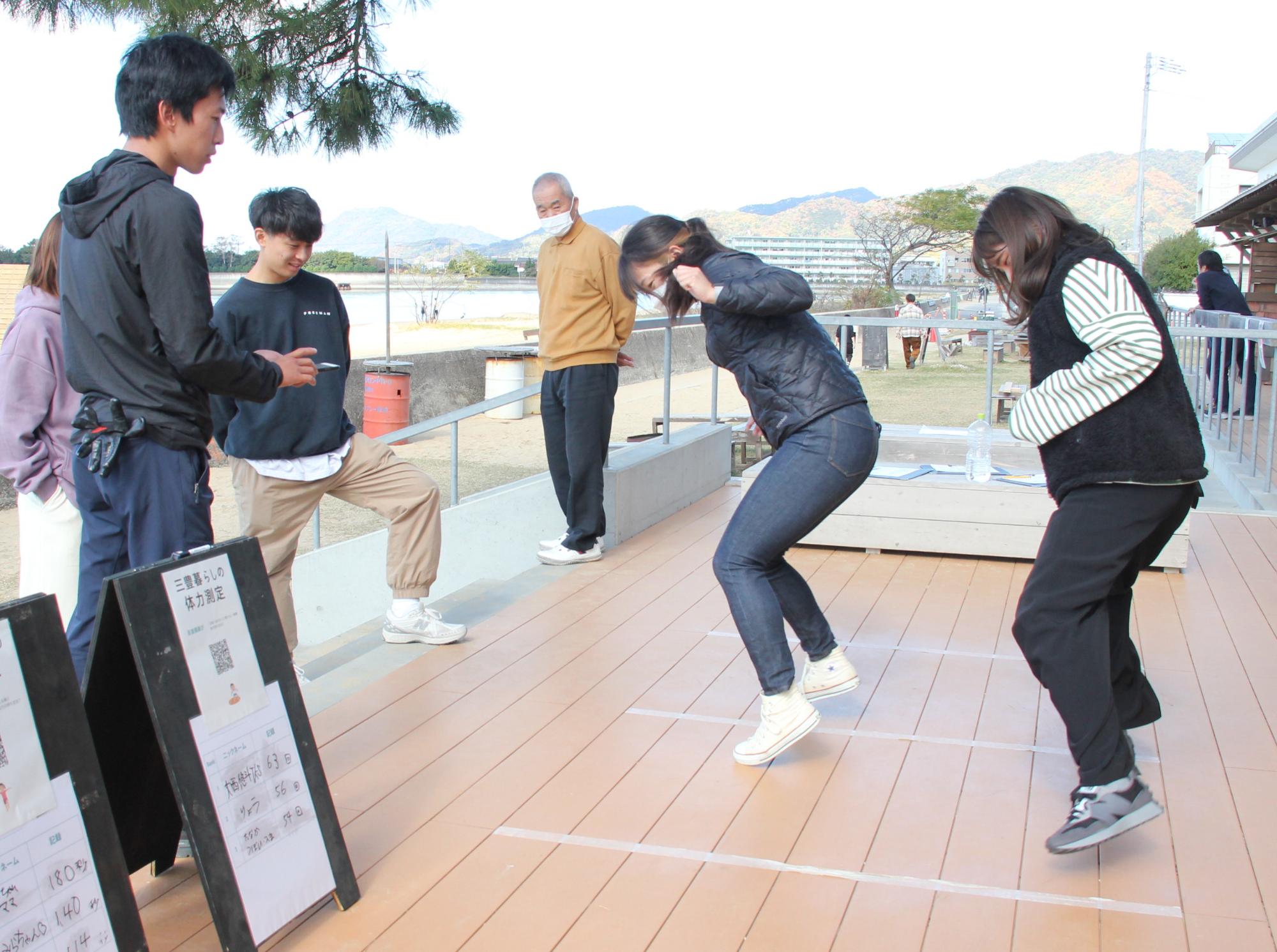 父母ヶ浜で体力測定