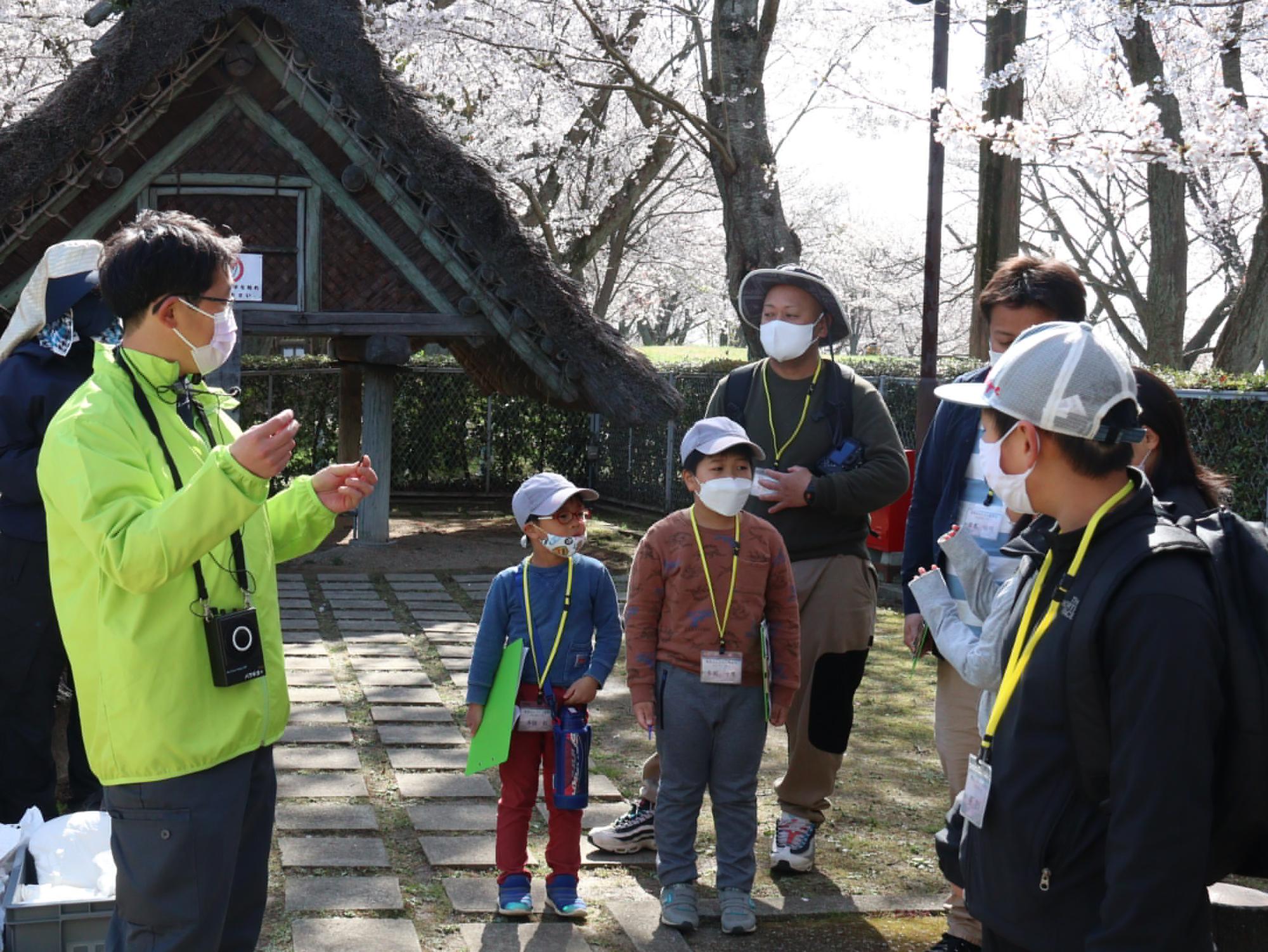 紫雲出山の歴史を学びます