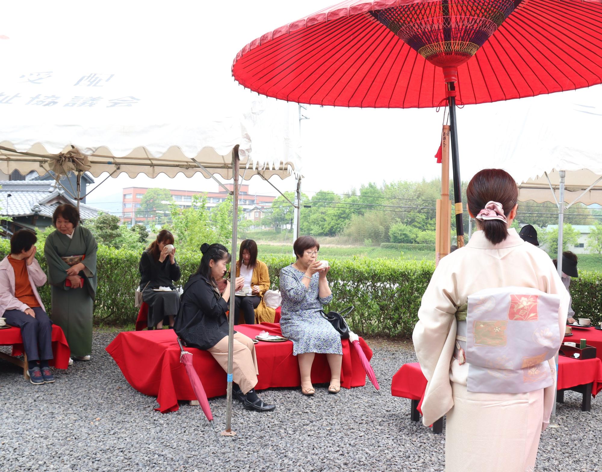お茶会の様子