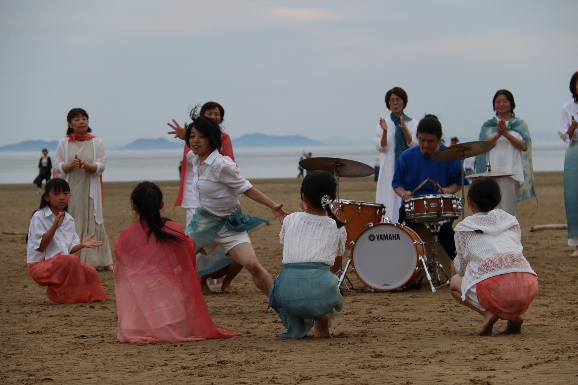 生演奏に合わせて