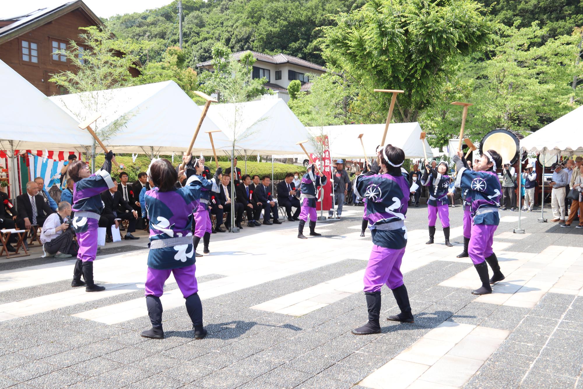 財田鍬おどり
