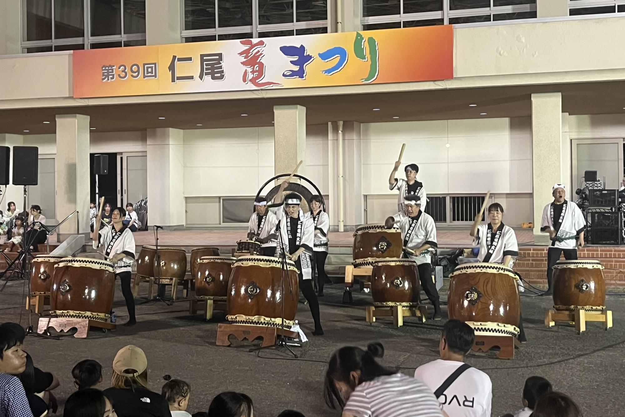 仁尾竜翔太鼓の演舞