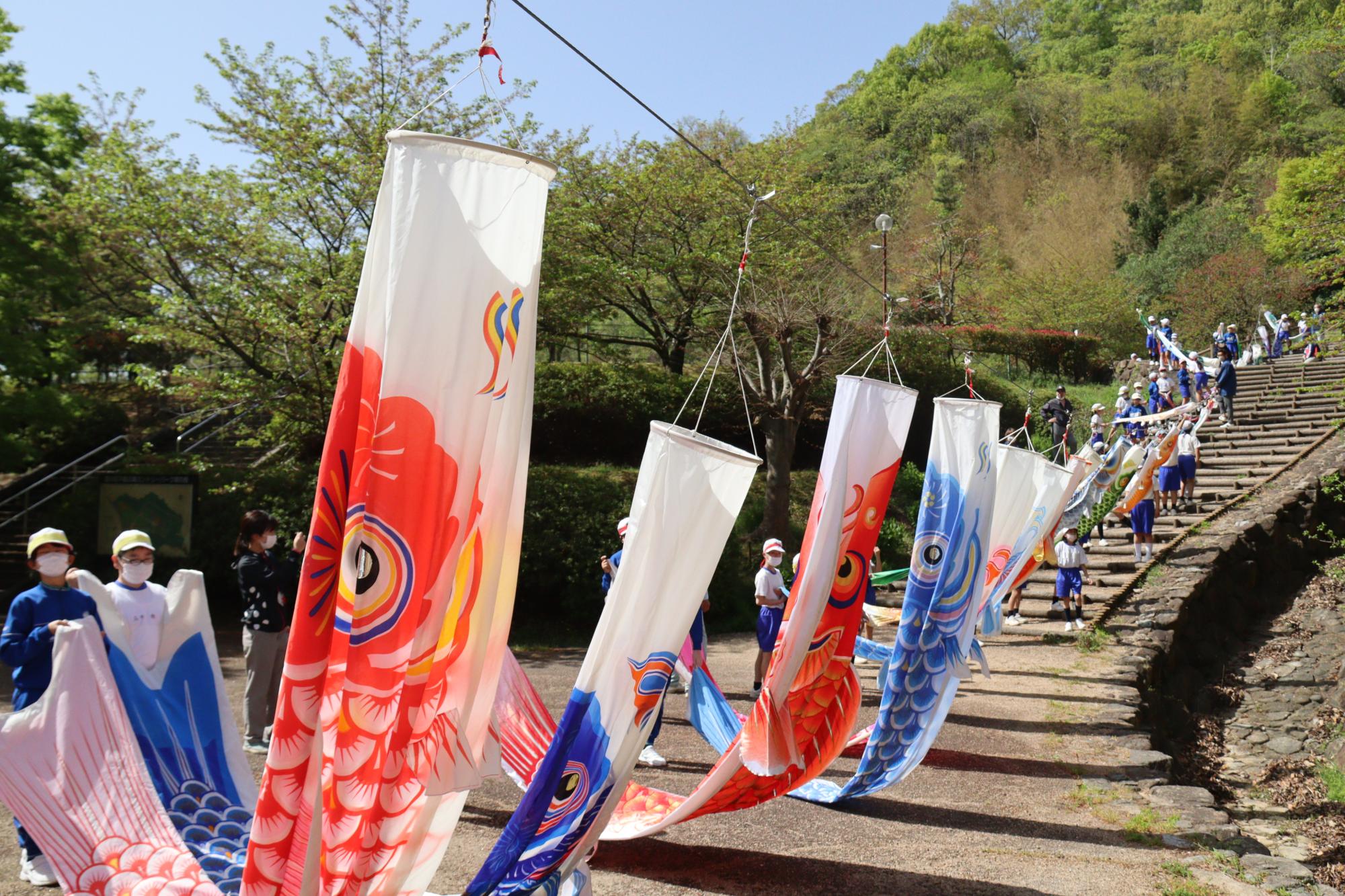 桑山小学校のこどもたち