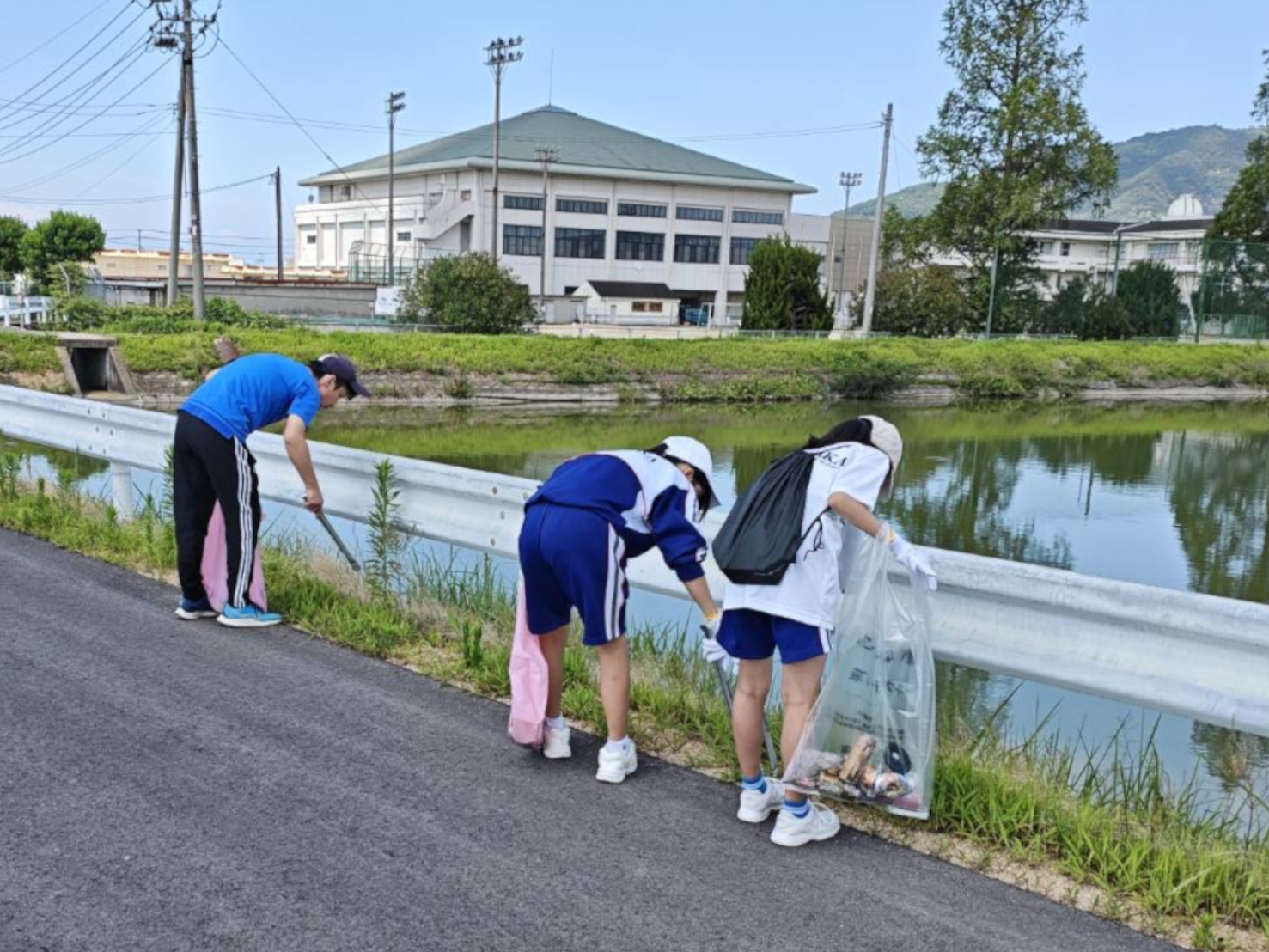 池周辺