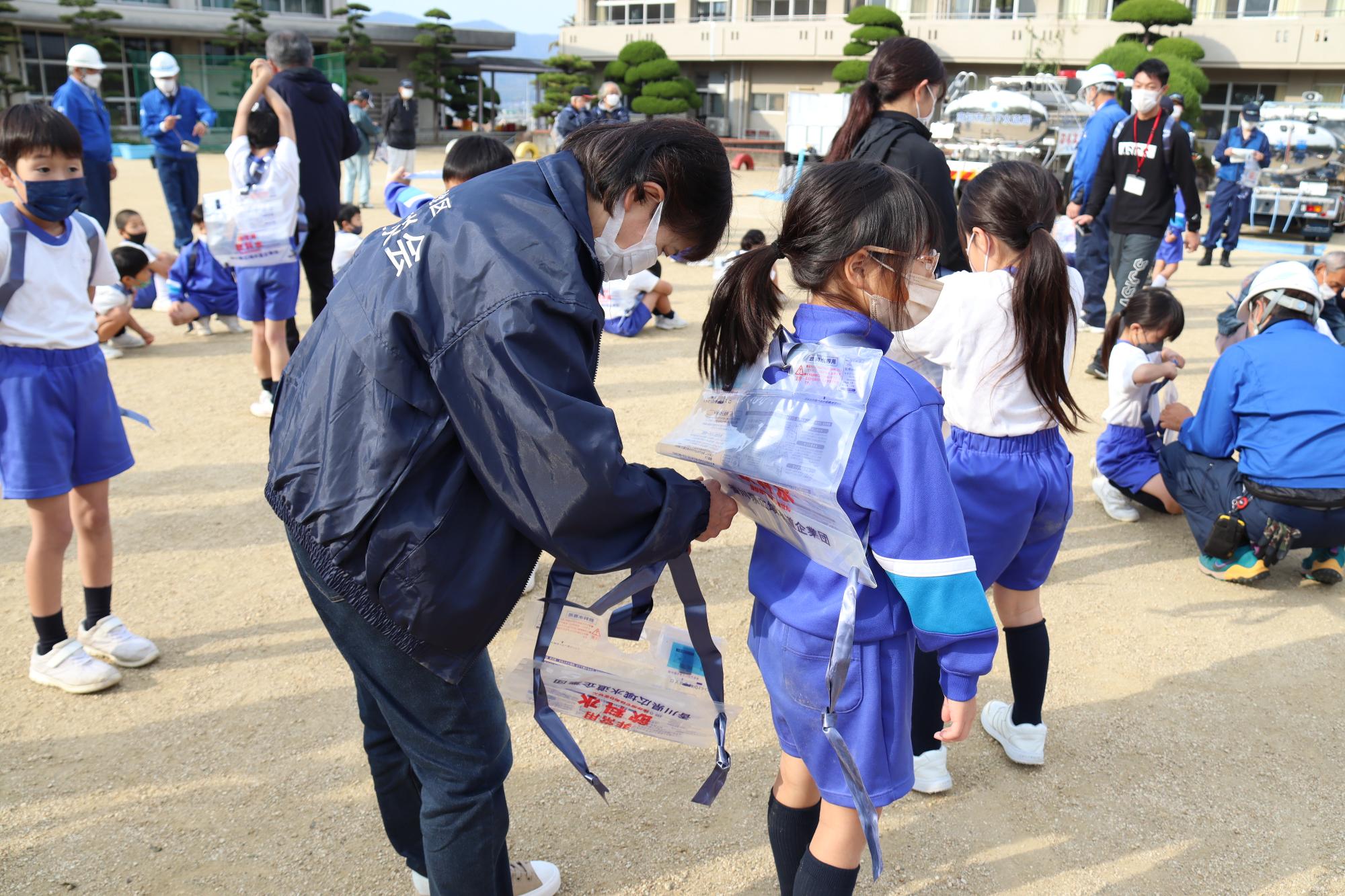 応急給水袋を作成